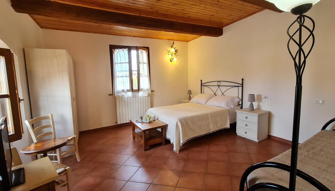 Agriturismo Barbadoro Сан-Винченцо Экстерьер фото